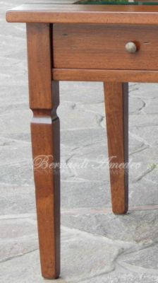 Tavolino da salotto con cassetto e vetro